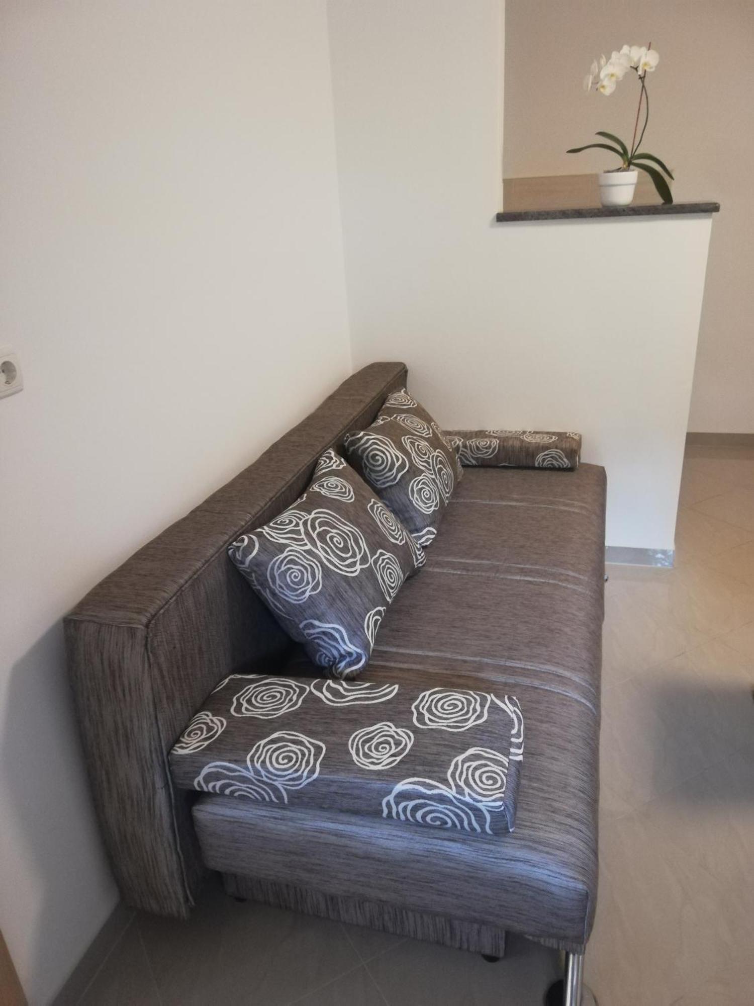 Guesthouse Vesna Senj  Bagian luar foto